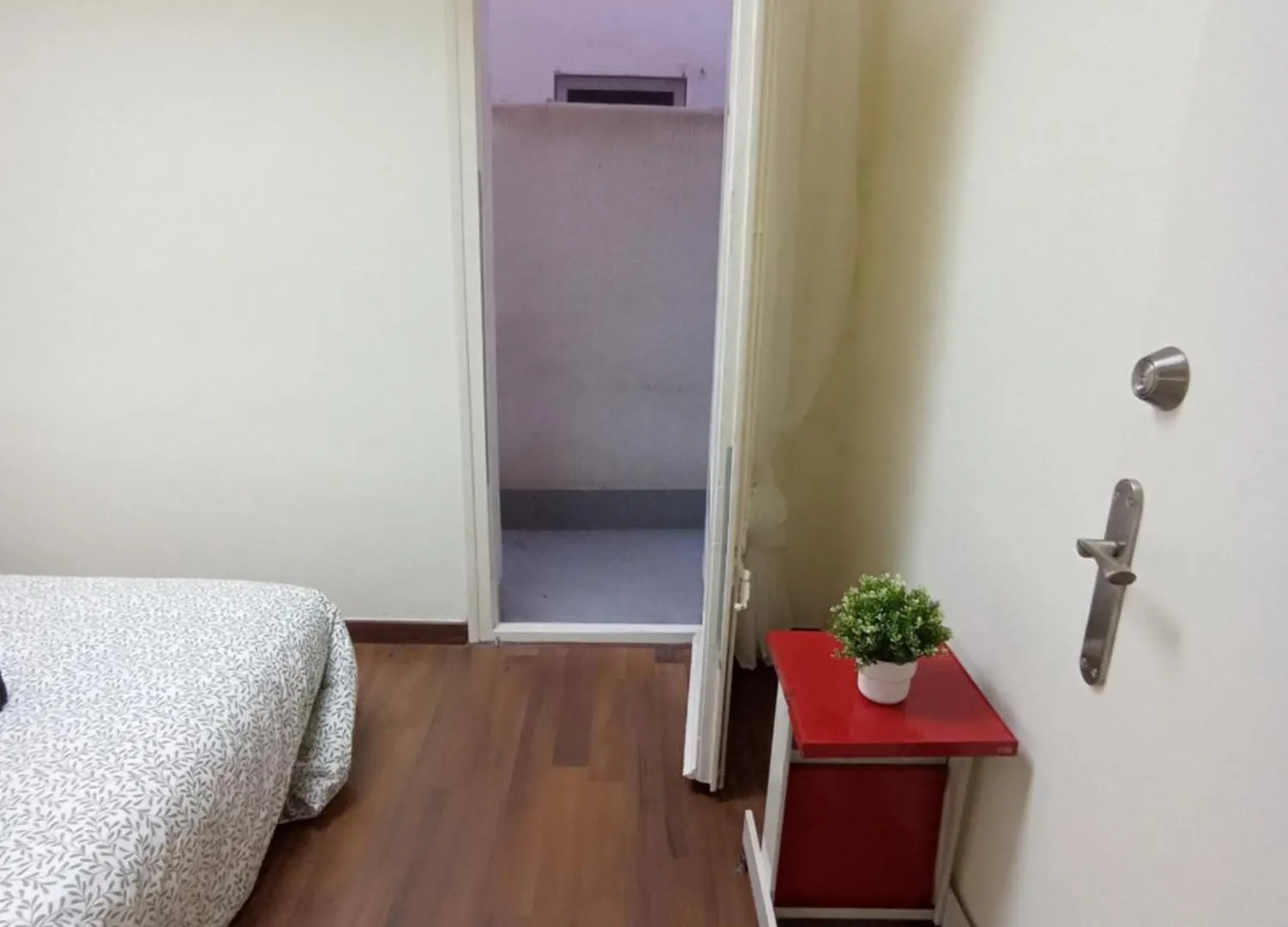 Hostel Double Private Rooms Fgc Padua Barcelona